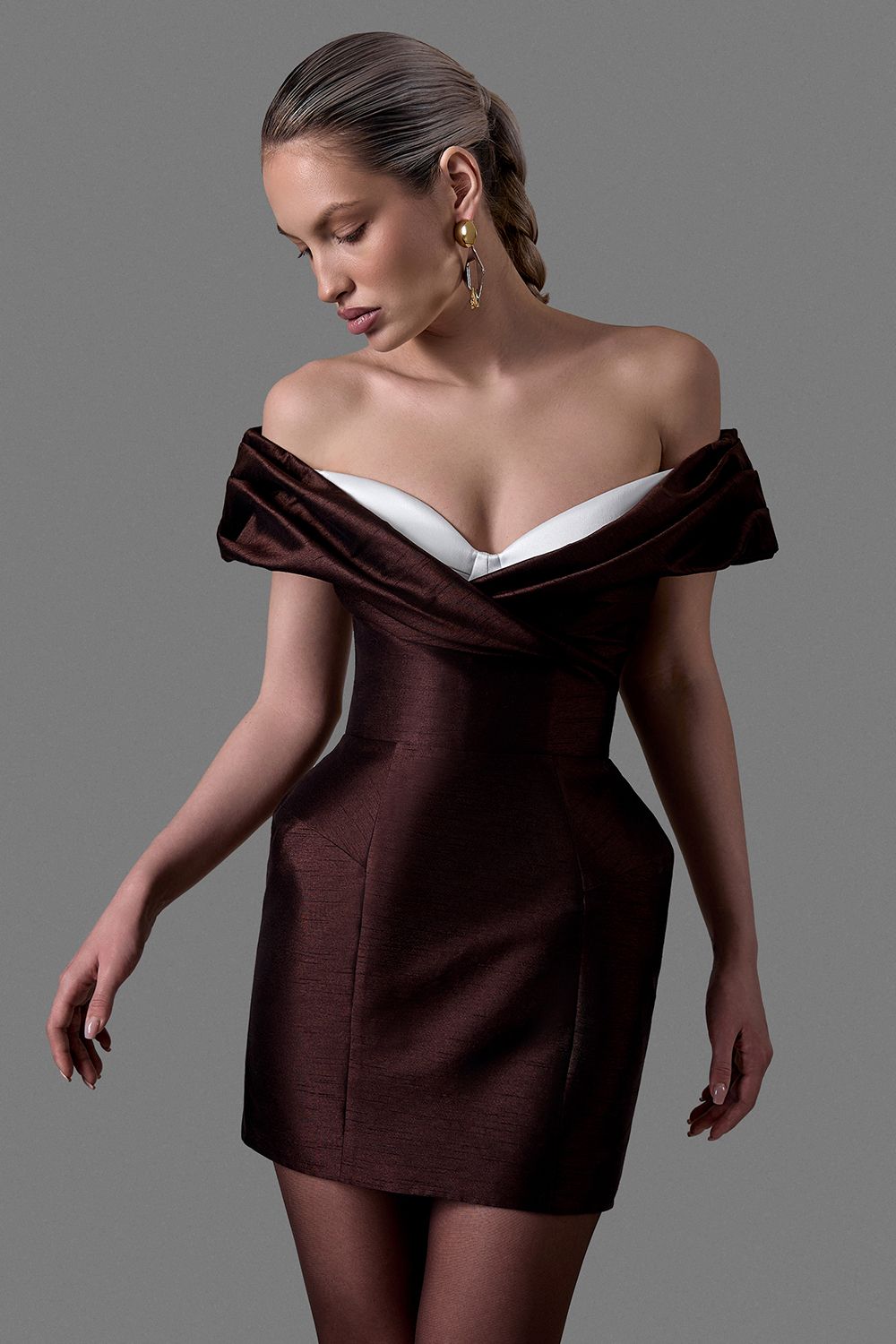 vestido con escote megan