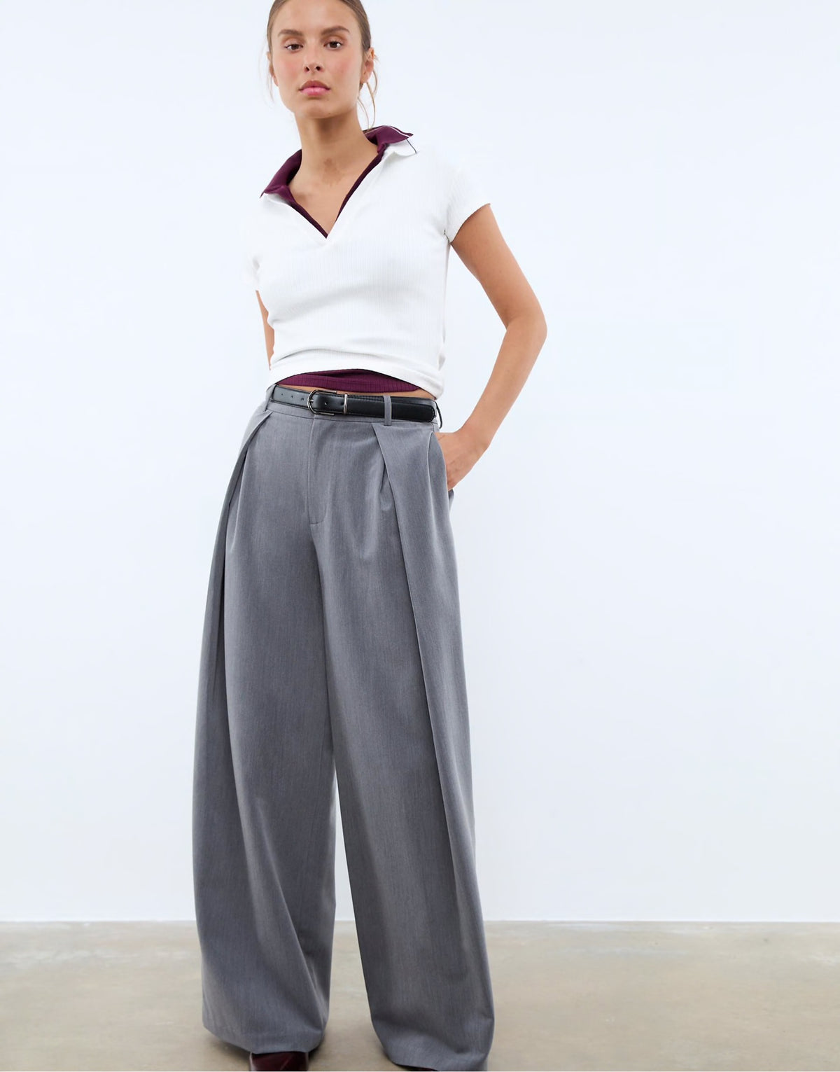 PANTALÓN MAXI PINZAS GRIS OSCURO