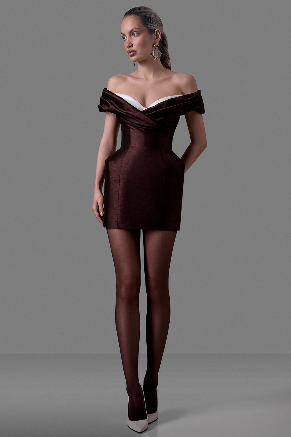 vestido con escote megan