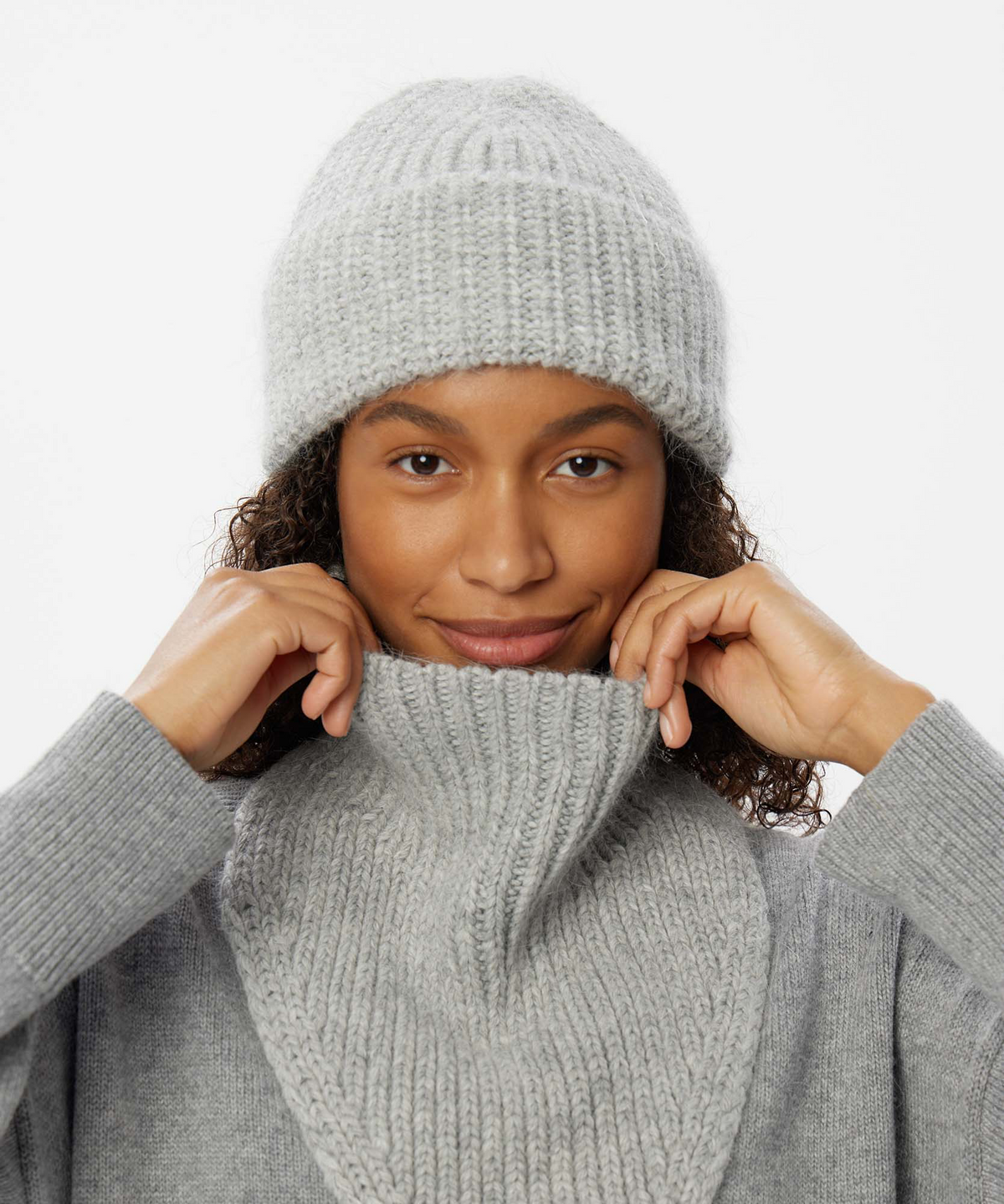 Gorro de Punto + Cuello Bandana | Set Invierno Unisex