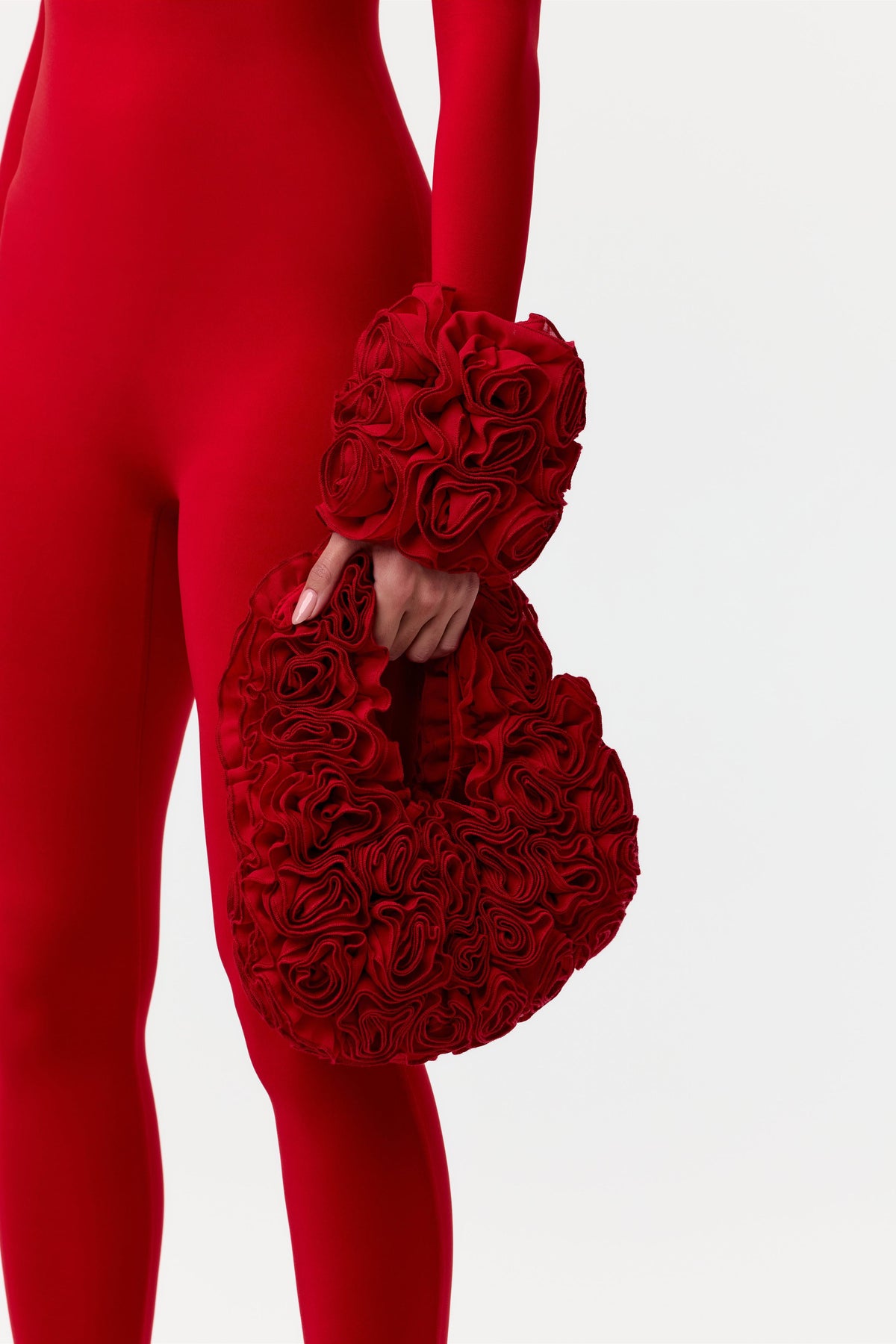 Decorative cuff with ruffles