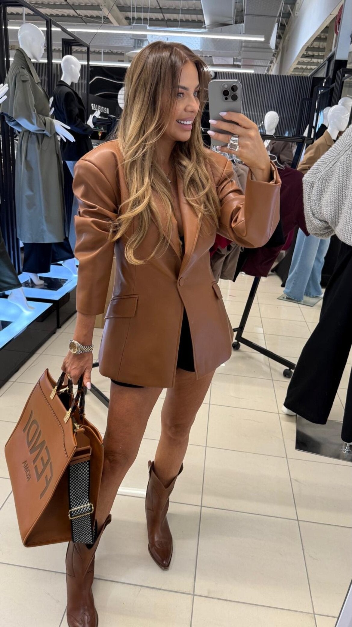 Blazer lea